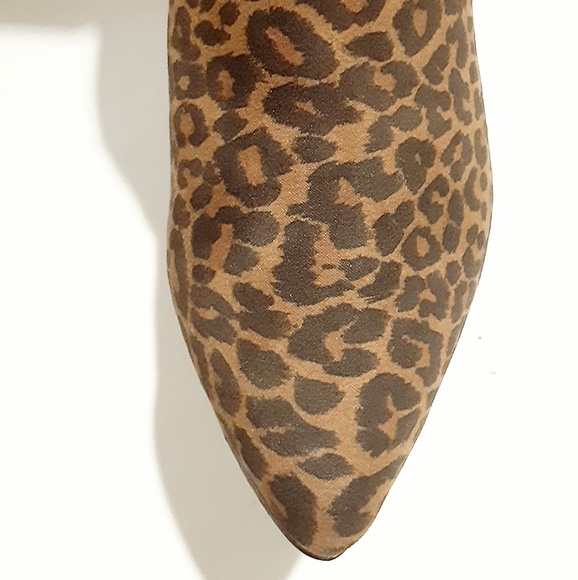 METAPHOR Rome Suede Leopard Point Toe Chunky Ankle Bootie NWOT - Picture 7 of 13